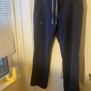 Figs size medium navy scrub pants